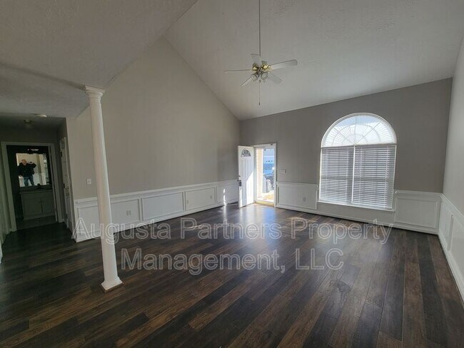 Photo - 117 Palmer Ct