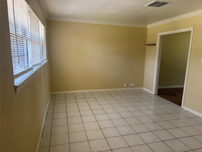 Photo - 6830 Langdon Ln