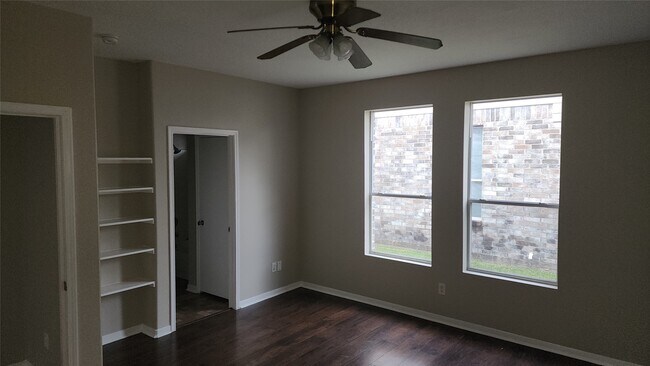 Photo - 15430 Elm Leaf Pl