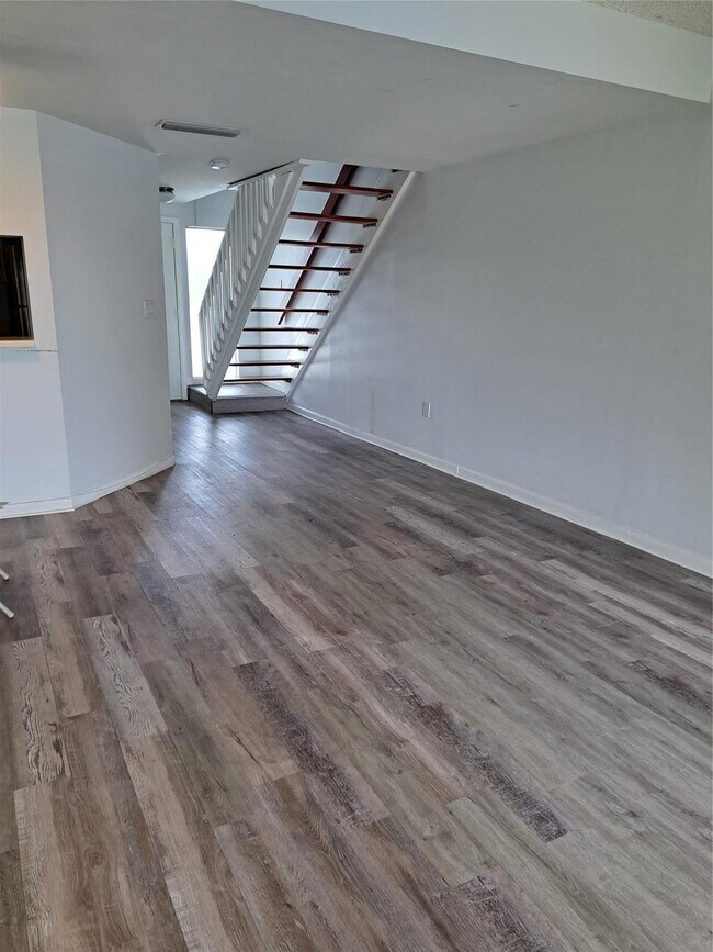 Photo - 5200 NW 31st Ave Unit 39