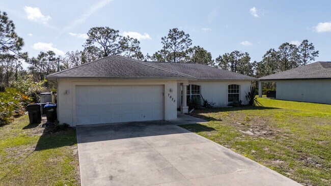 Photo - "Charming 3-Bed Oasis with 2 Baths - 1420 ...