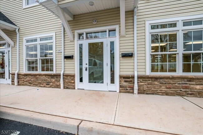 Photo - 1400 Hamilton Blvd Unit 2