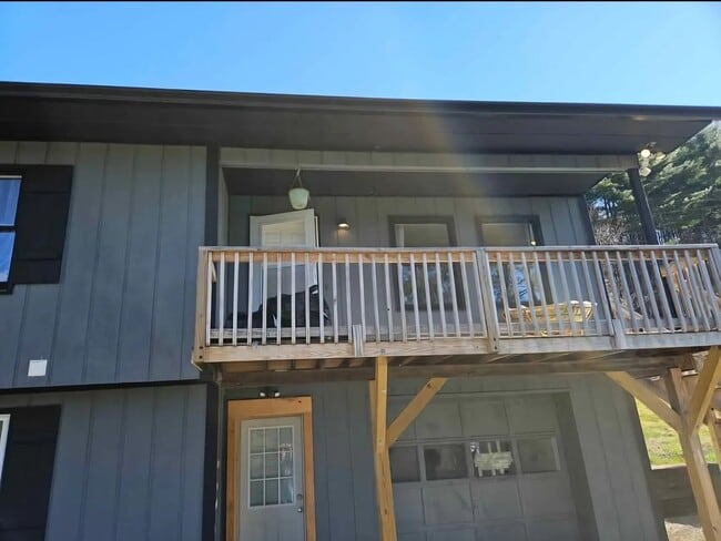 Building Photo - 249 Camp Rock Rd Unit 249 Camp Rock Rd