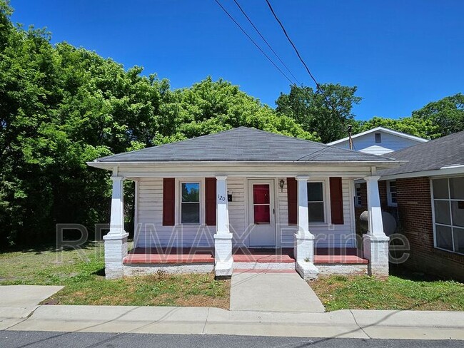 Building Photo - 120 S 10th St