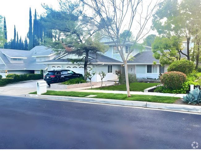 Building Photo - 5055 Ludgate Dr Rental