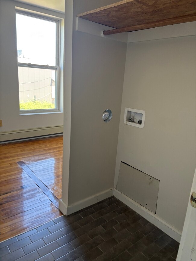 23 Spring St Unit 11