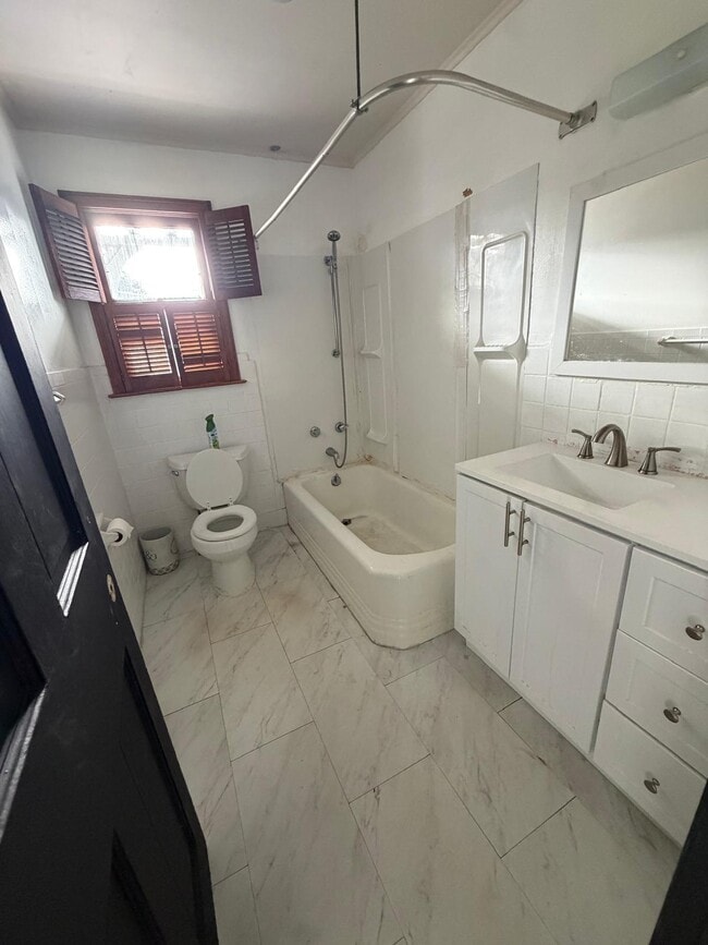 5 Clover St Unit 1