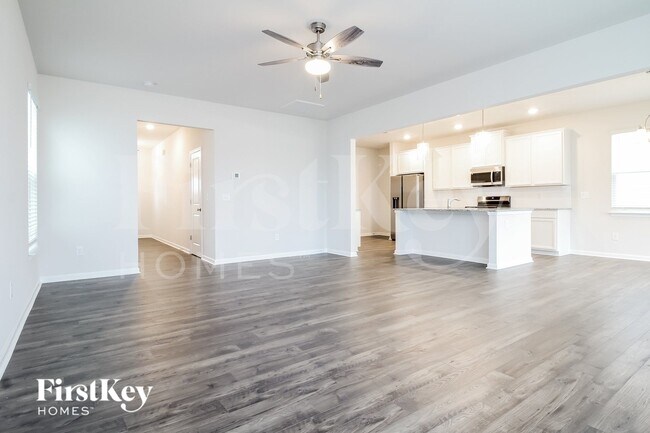 Photo - 600 Goldburn Wy