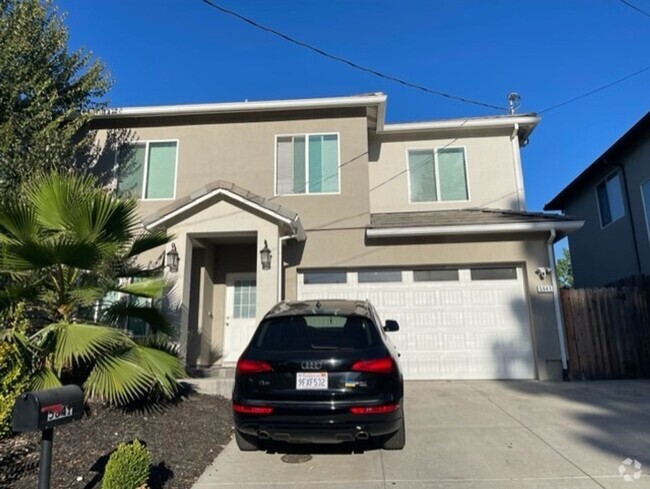 Building Photo - Beautiful 3-bd house in Carmichael