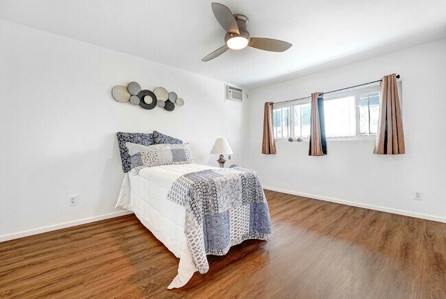 Photo - 5232 Corteen Pl Unidad 5232 Corteen Pl. # 7