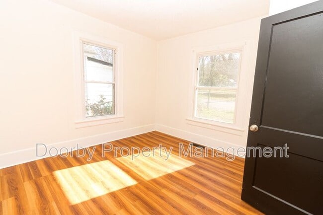 Photo - 2607 Andrews St