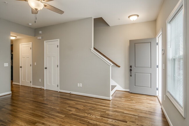 Photo - 131 Edgington Dr