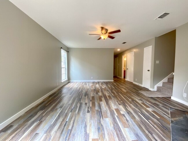 Photo - Kirksey Unit #B