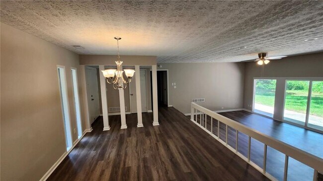 Photo - 1693 Briarbend Ct