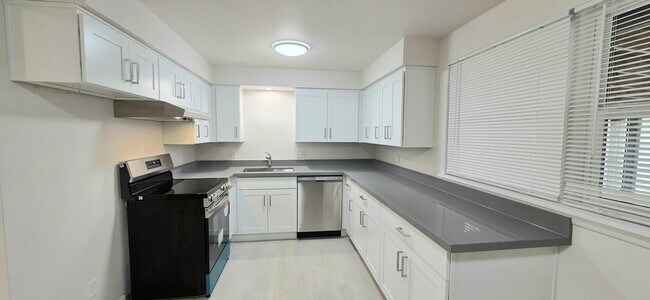 Photo - North Seattle/ Shoreline 3 Bed, 1BA rental