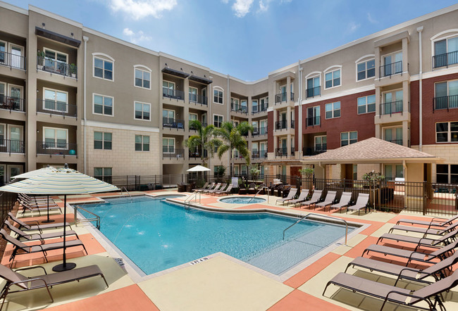 Photo - Varela Westshore Apartments