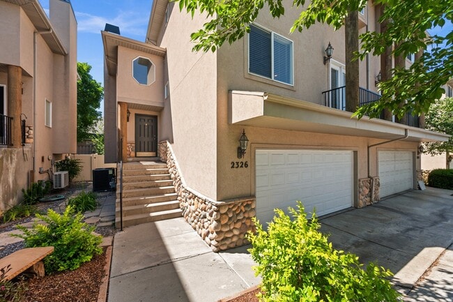 Building Photo - 2326 E Sky Pines Ct