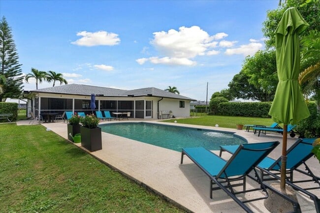 Photo - 3313 Sherwood Blvd