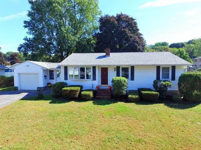 Building Photo - 45 Beresford St