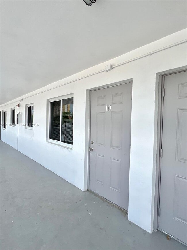 Photo - 10 NW 77th St Unidad 10