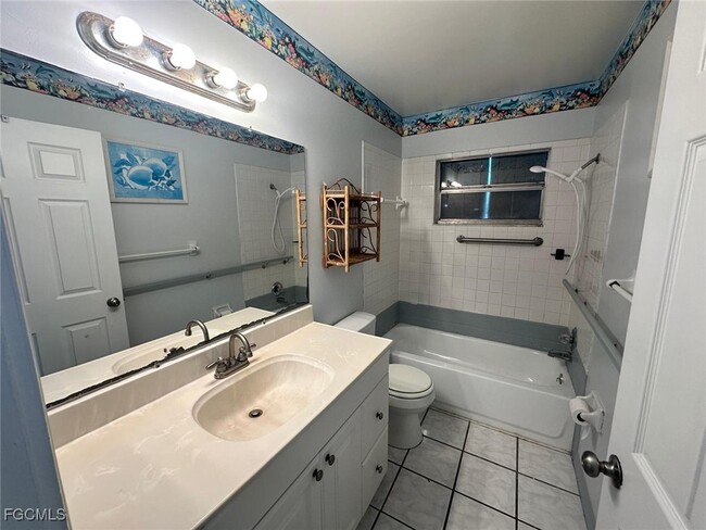Building Photo - 9044 Pineapple Rd Rental