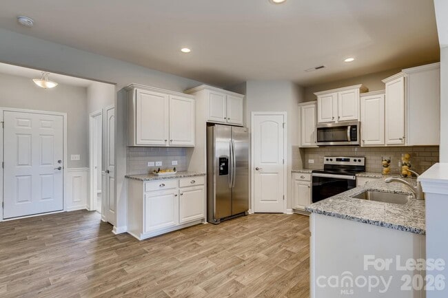 Photo - 126 Canada Dr