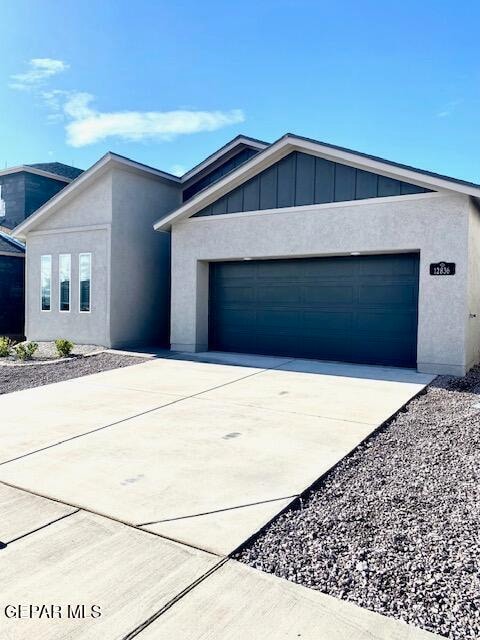 Building Photo - 12836 Carefree Ave