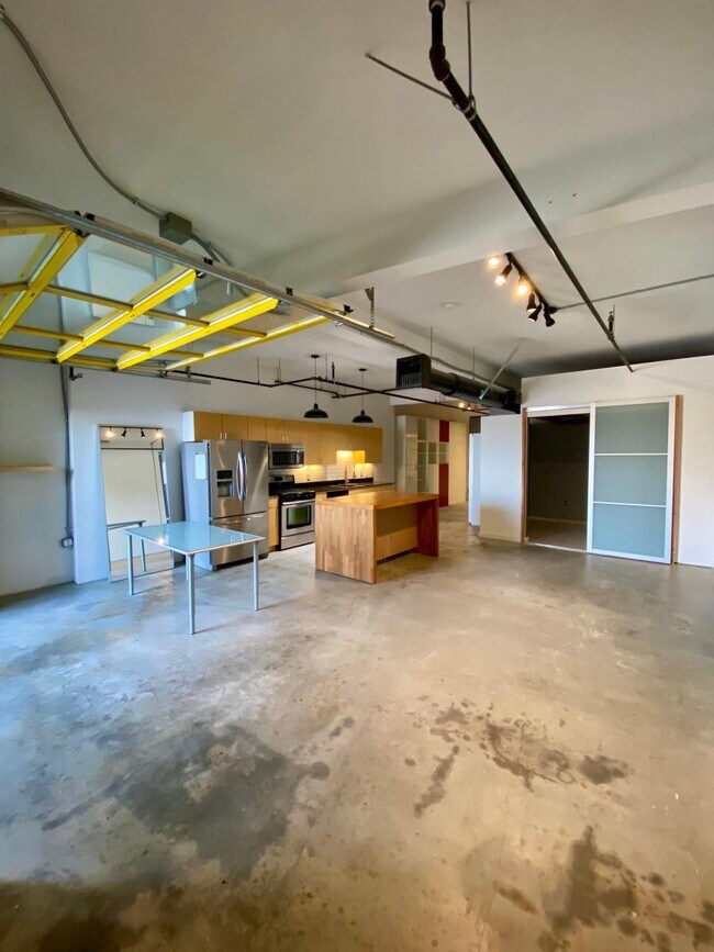 Photo - 200 N San Fernando Rd Unit 519