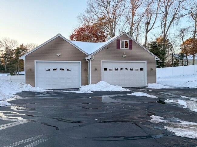 Photo - 168 Park Ave