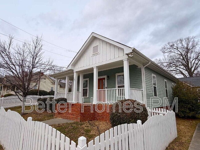 Photo - 701 E Martin St