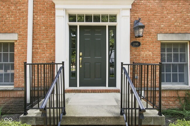 Photo - 2195 Glebe St