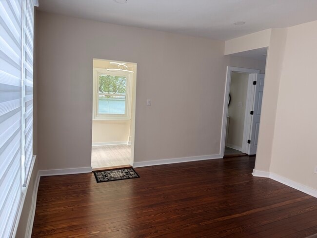 17 Parkview Ave