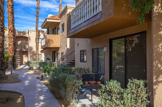 Ramon Apartments