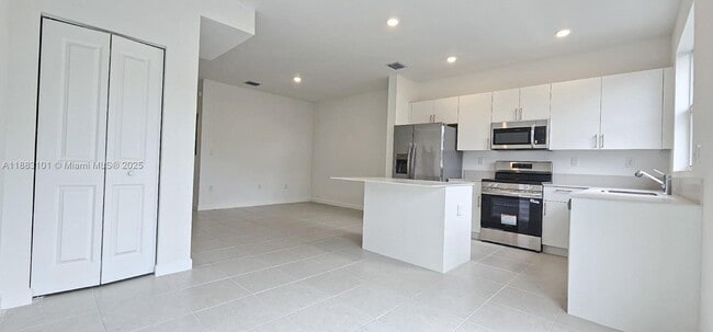 Photo - 25450 SW 137th Ave