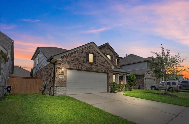 Building Photo - 15647 Baronial Castle Dr