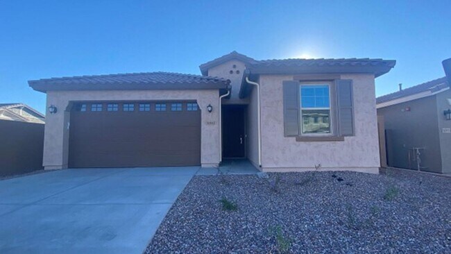 Building Photo - 5 Bedroom, 3 Bath Home in Secluded Neighbo...