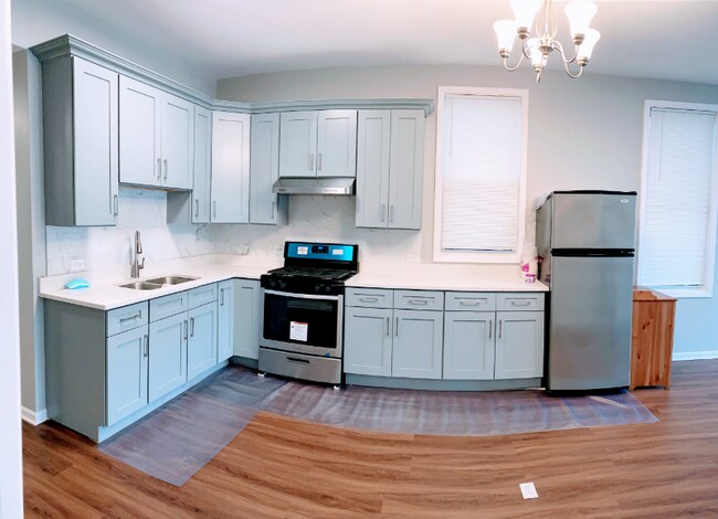 Photo - 3553 S Damen Ave Unit 1