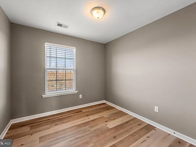 Photo - 1157 Mare St