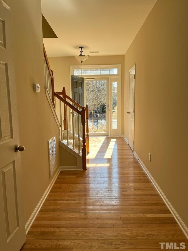 240 Linden Park Ln Townhome Townhome Rental in Cary NC