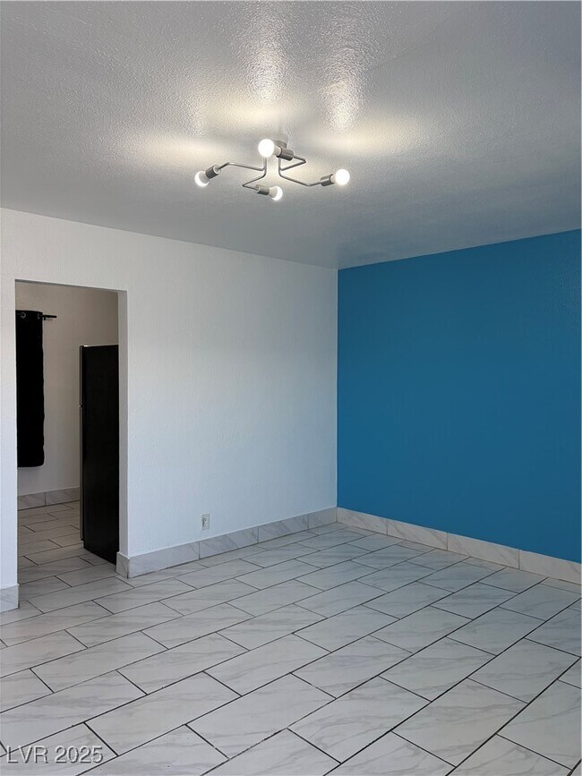 Photo - 246 W Philadelphia Ave