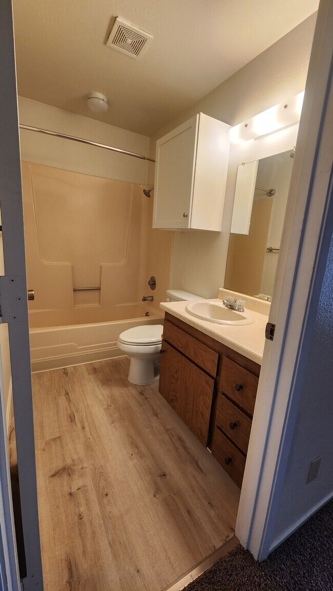 Photo - 2510 Hartnell Ave Unit 9