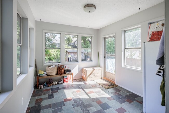 Photo - 90 Dartmouth St