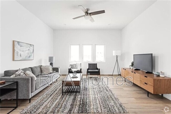 Building Photo - 408 N Dearborn St Rental