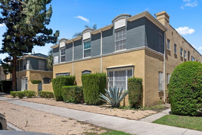 Photo - 4193 3/4 Leimert Boulevard