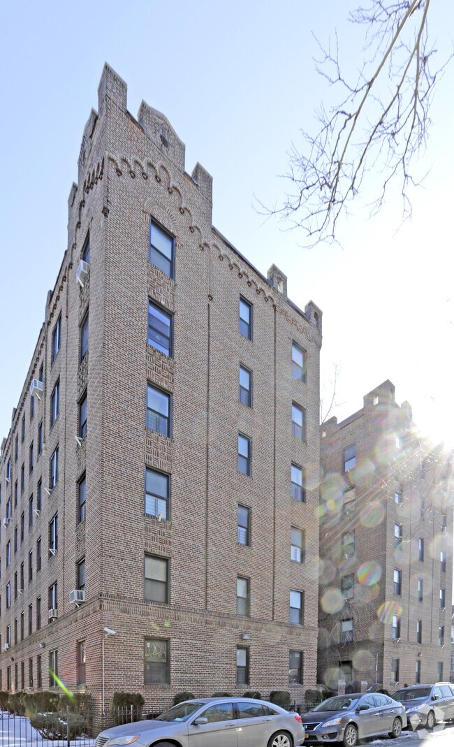 Photo - 8910 35th Ave