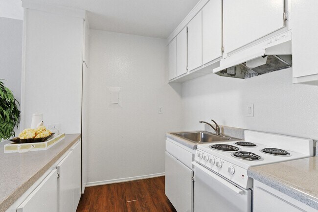 Photo - Parkwood Apartments