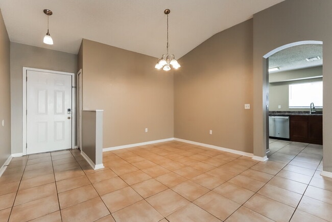 Photo - 3114 Summer House Dr