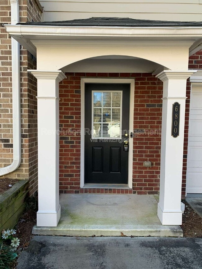 Photo - 6800 Blackstone Pl