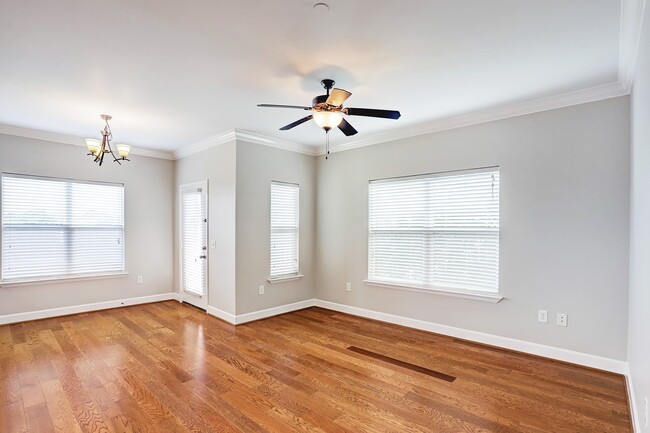 Photo - 2203 Dorrington St Unit 306