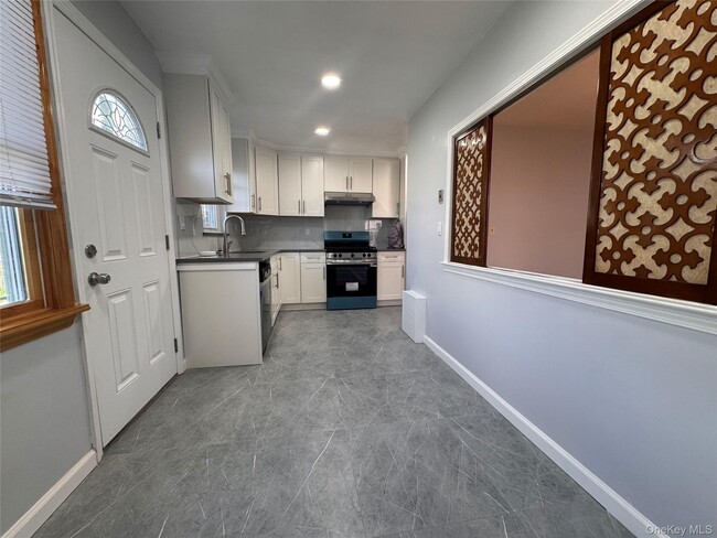 Photo - 147-49 28th Ave